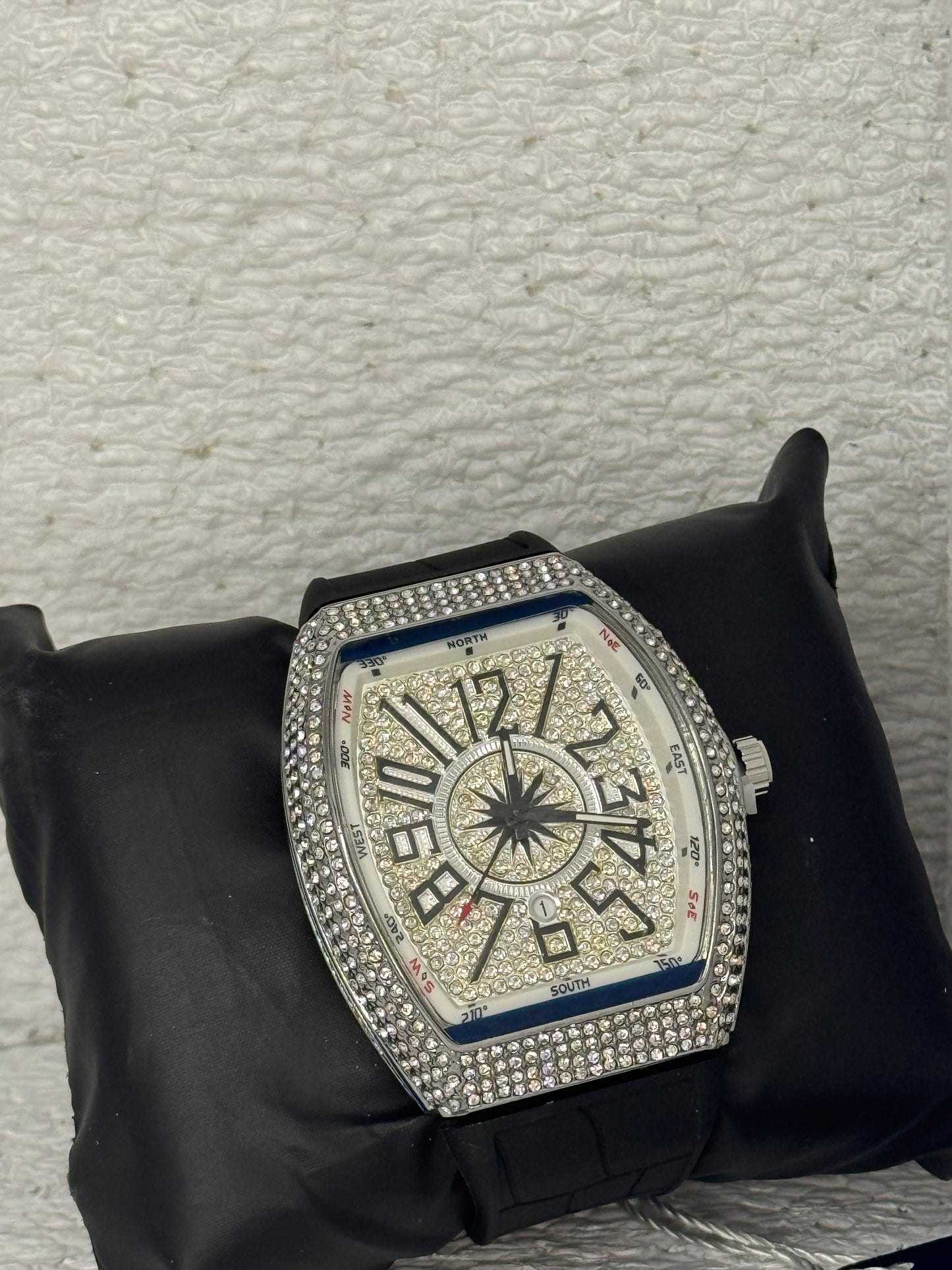 Ivory Phantom (Frank Muller Black with White)